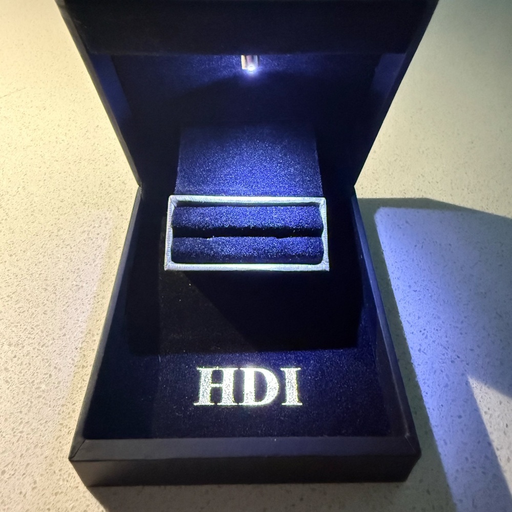 NEW 14K Yellow Gold Natural Diamond Infinity Ring 0.10–0.15 CT Light-Up HDI Box - Picture 10 of 13
